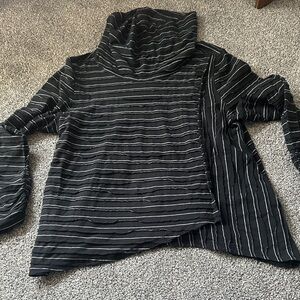 Habitat long sleeved top